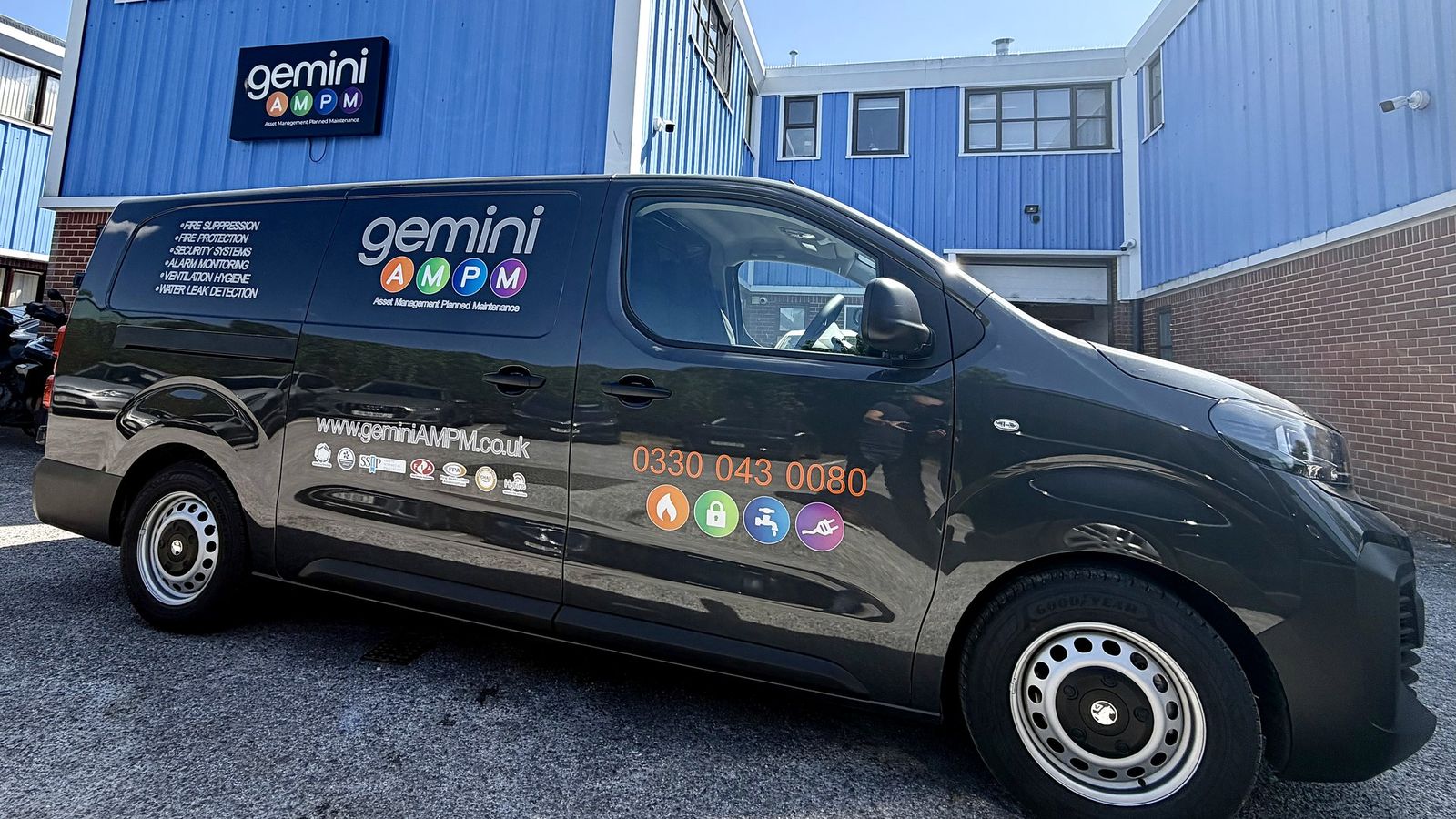 A Gemini AMPM van outside the unit